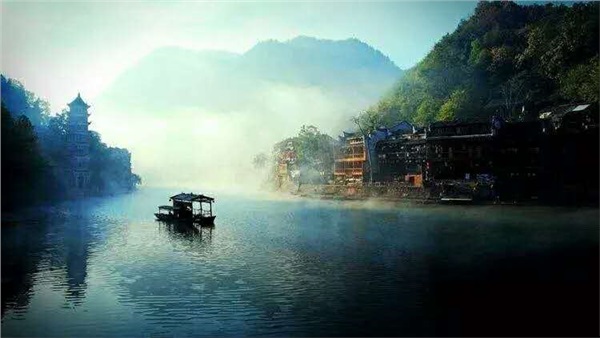 神秘湘西、鳳凰九景汽車(chē)兩日游