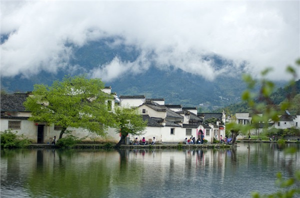 黃山、秀水千島湖、水墨宏村、西遞徽州古城高鐵純玩5日游