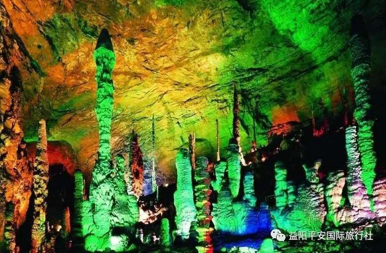 　張家界大峽谷、玻璃橋、黃龍洞品質(zhì)純玩兩日游c2